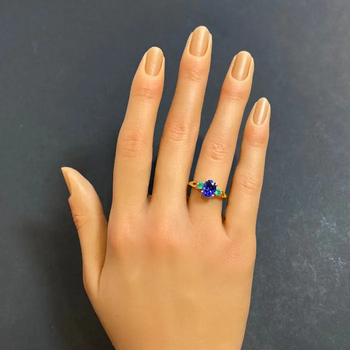 14K Yellow Gold Oval Tanzanite and Emerald Ring 1.55 Carats