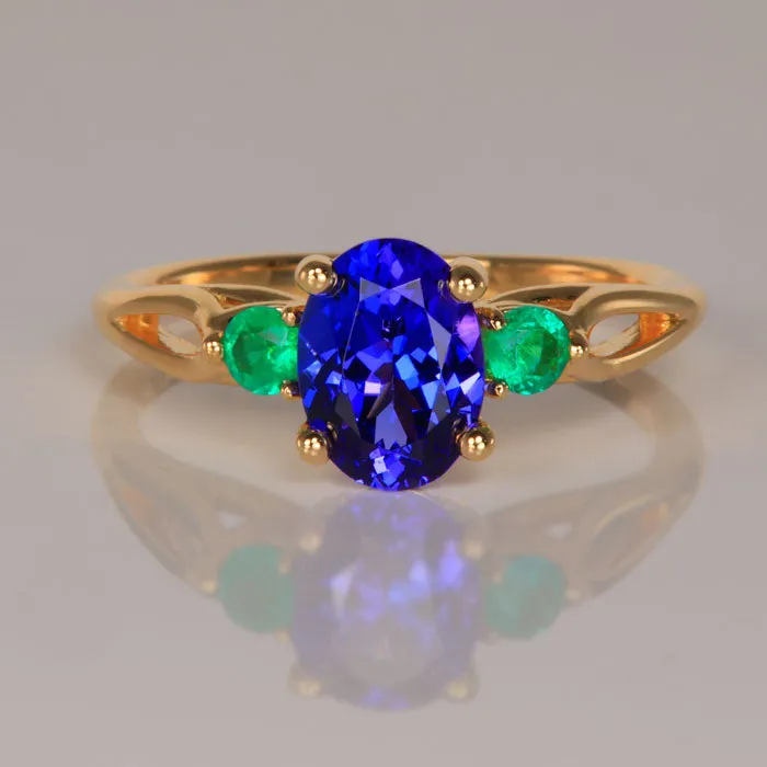 14K Yellow Gold Oval Tanzanite and Emerald Ring 1.55 Carats