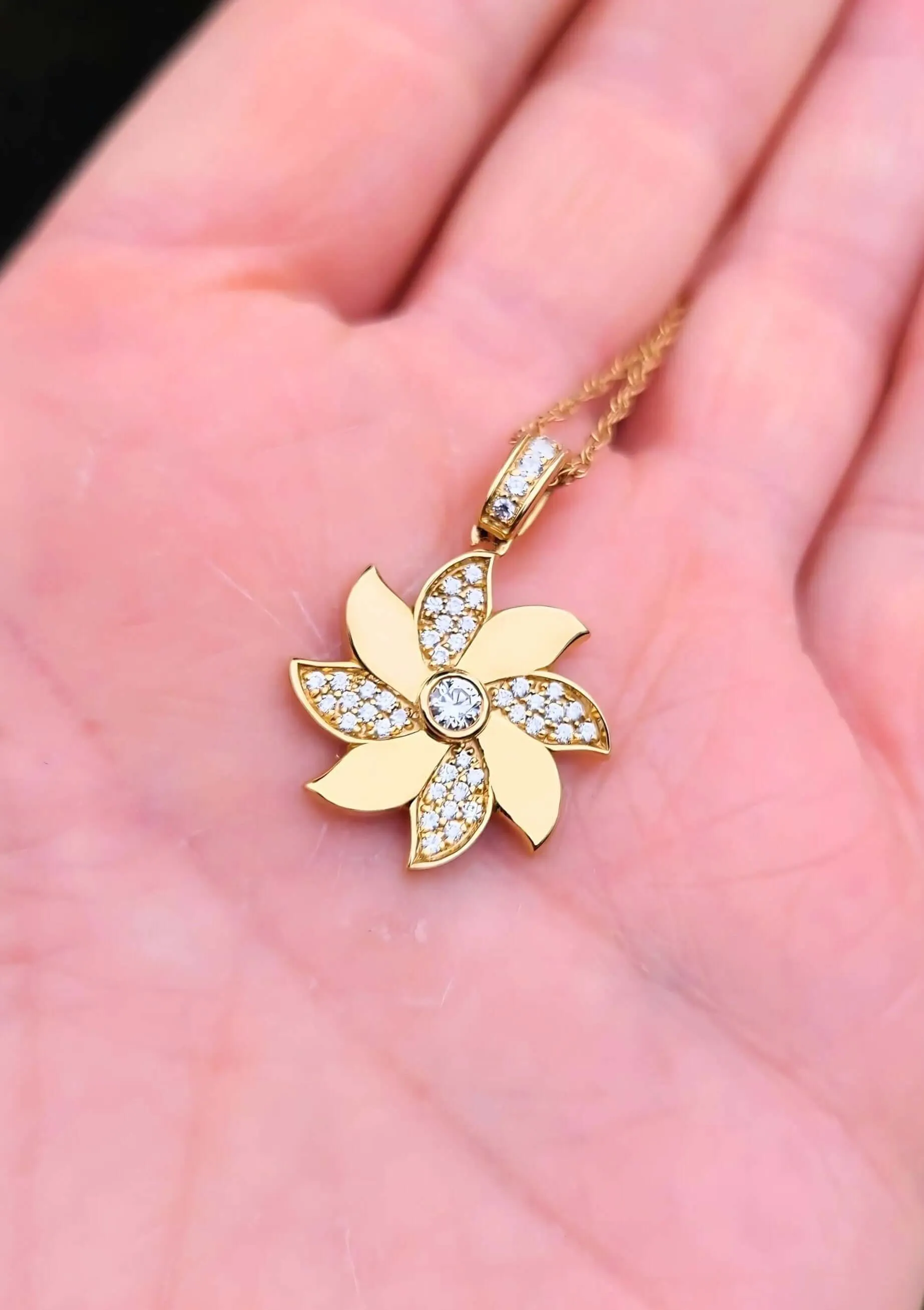 14K Yellow Gold Pinwheel Diamond Necklace
