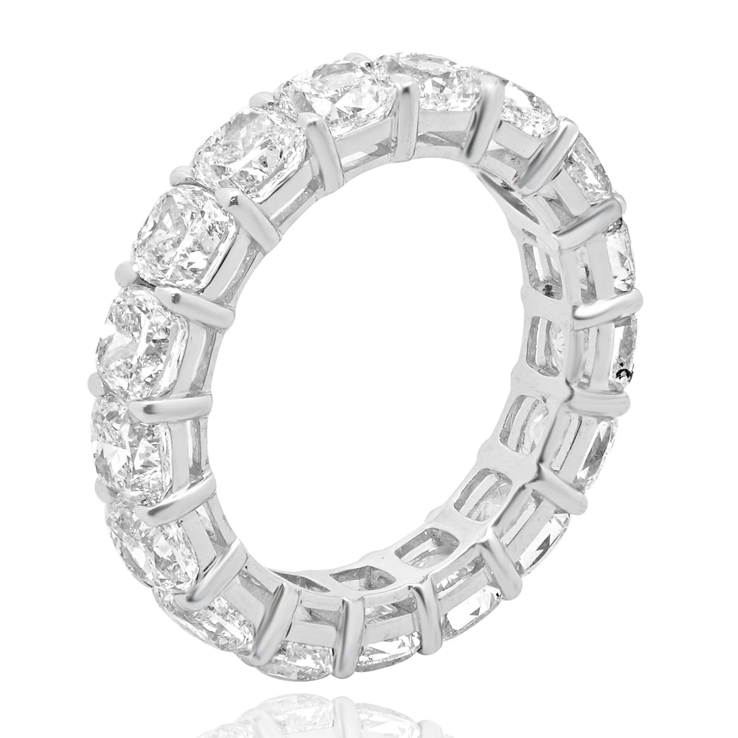 18 Karat White Gold Cushion Cut Diamond Eternity Band