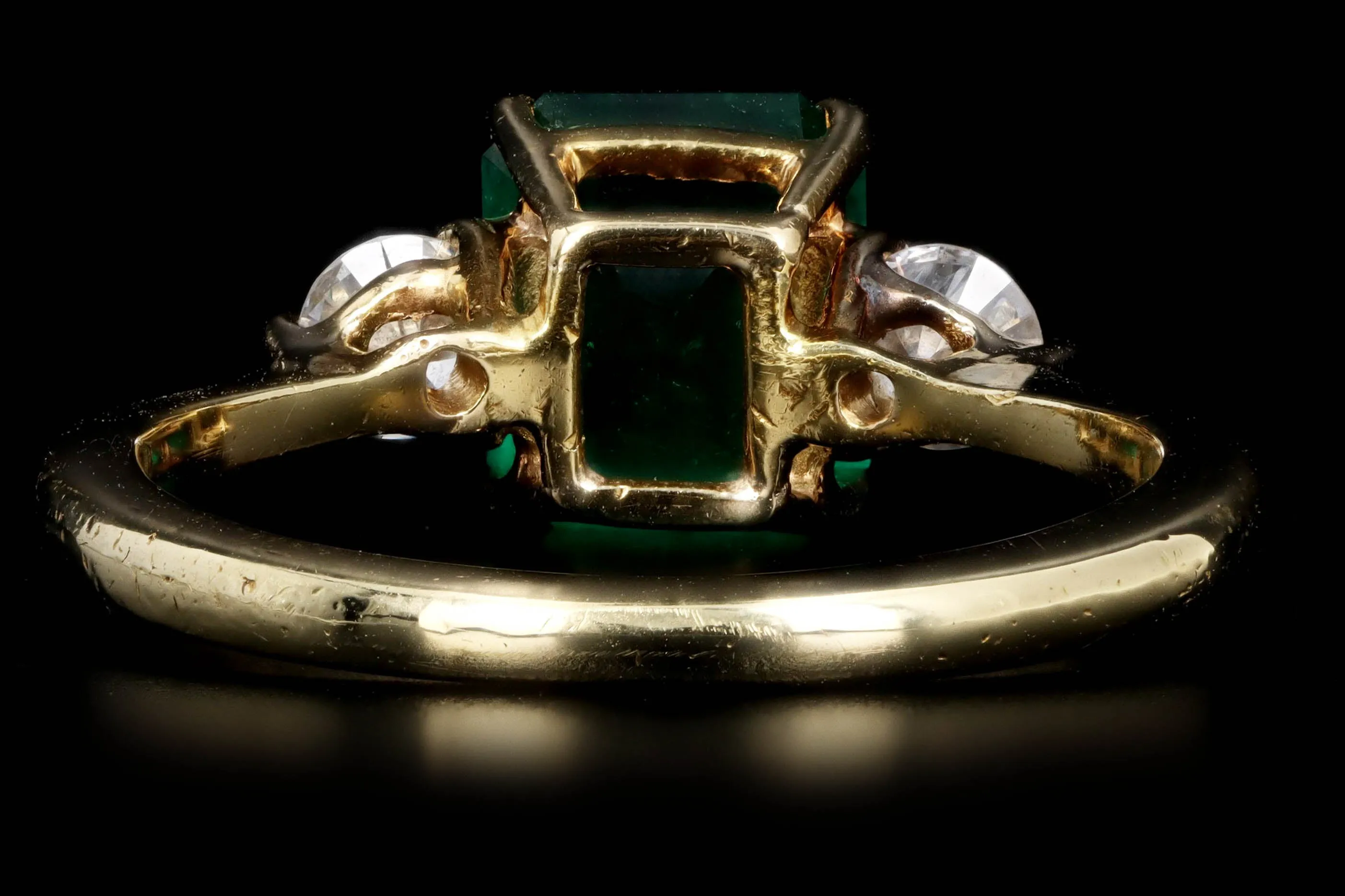 18K Yellow Gold 1.86 Carat Natural Emerald & Diamond Three Stone Ring