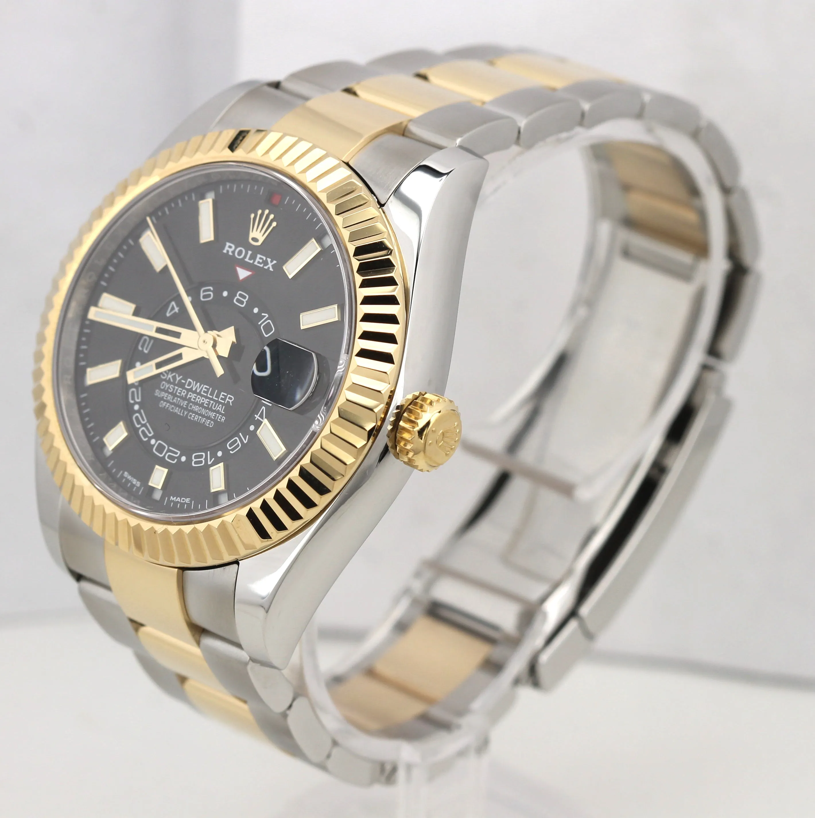 2019 Rolex Sky-Dweller 326933 Black 18K Two Tone Gold Stainless 42mm Watch Box