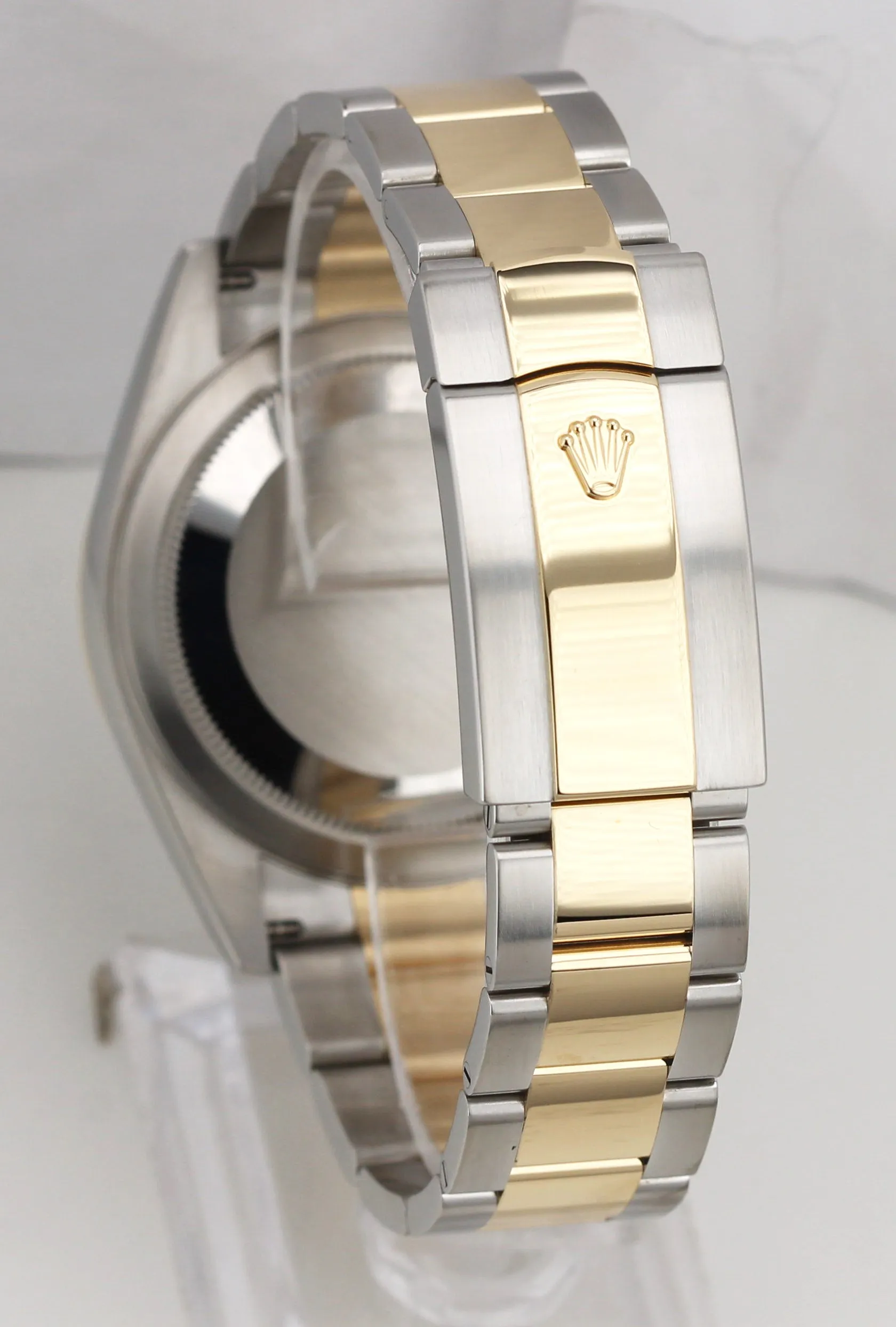 2019 Rolex Sky-Dweller 326933 Black 18K Two Tone Gold Stainless 42mm Watch Box