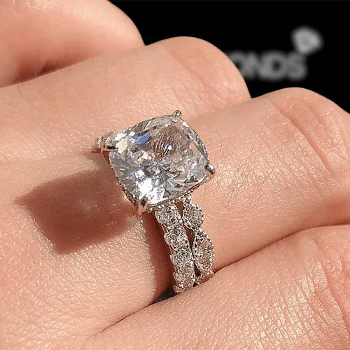 3.0ct Cushion Cut Simulated Diamond Wedding Ring Set