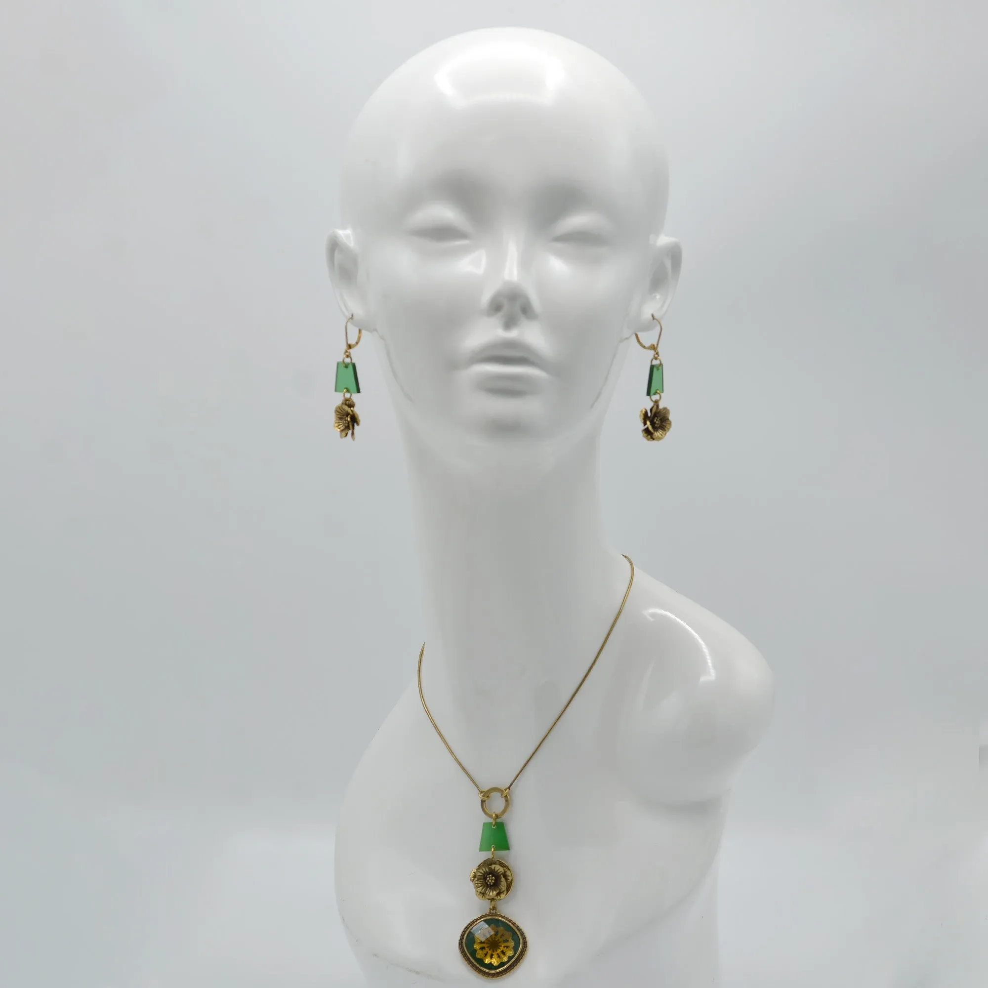 Antique Gold Flower and Green Square Faceted Pendant Necklaces #195TL12 (2C2)