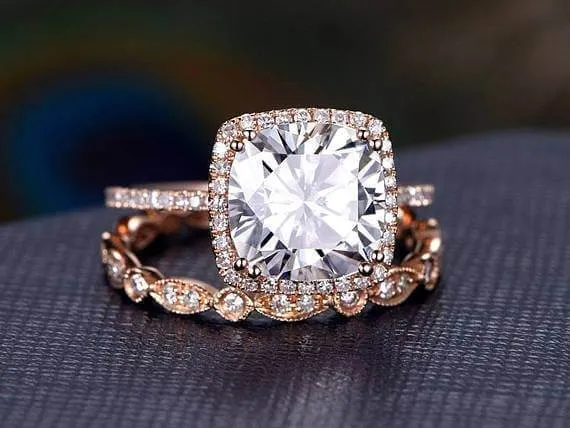 Art Deco Cushion Cut 2 Carat Moissanite Diamond Engagement Halo Wedding Ring Set in Rose Gold