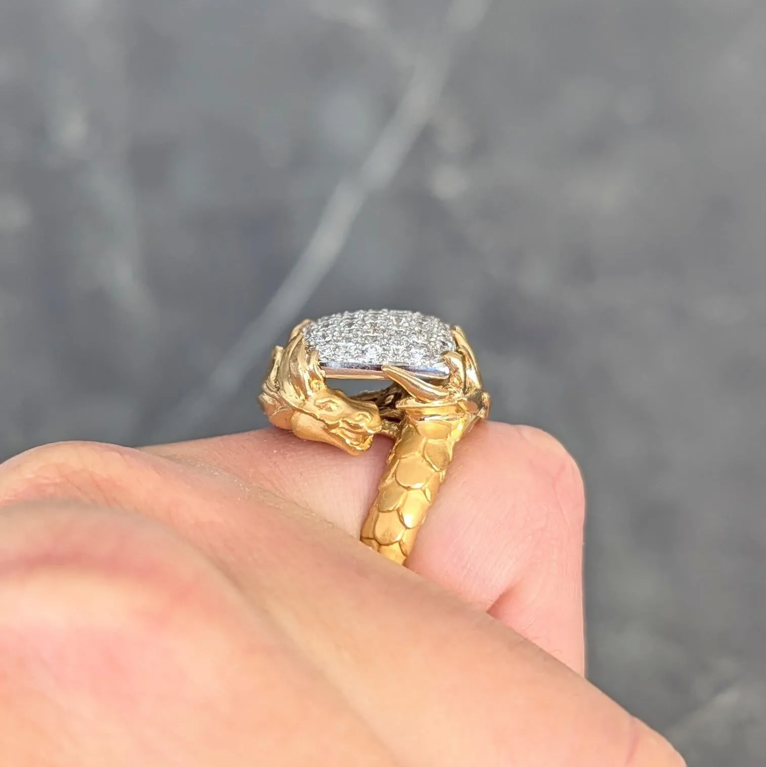 Carrera y Carrera 1.25 CTW Diamond 18 Karat Two-Tone Gold Contemporary Pavé Bypass Dragon Ring