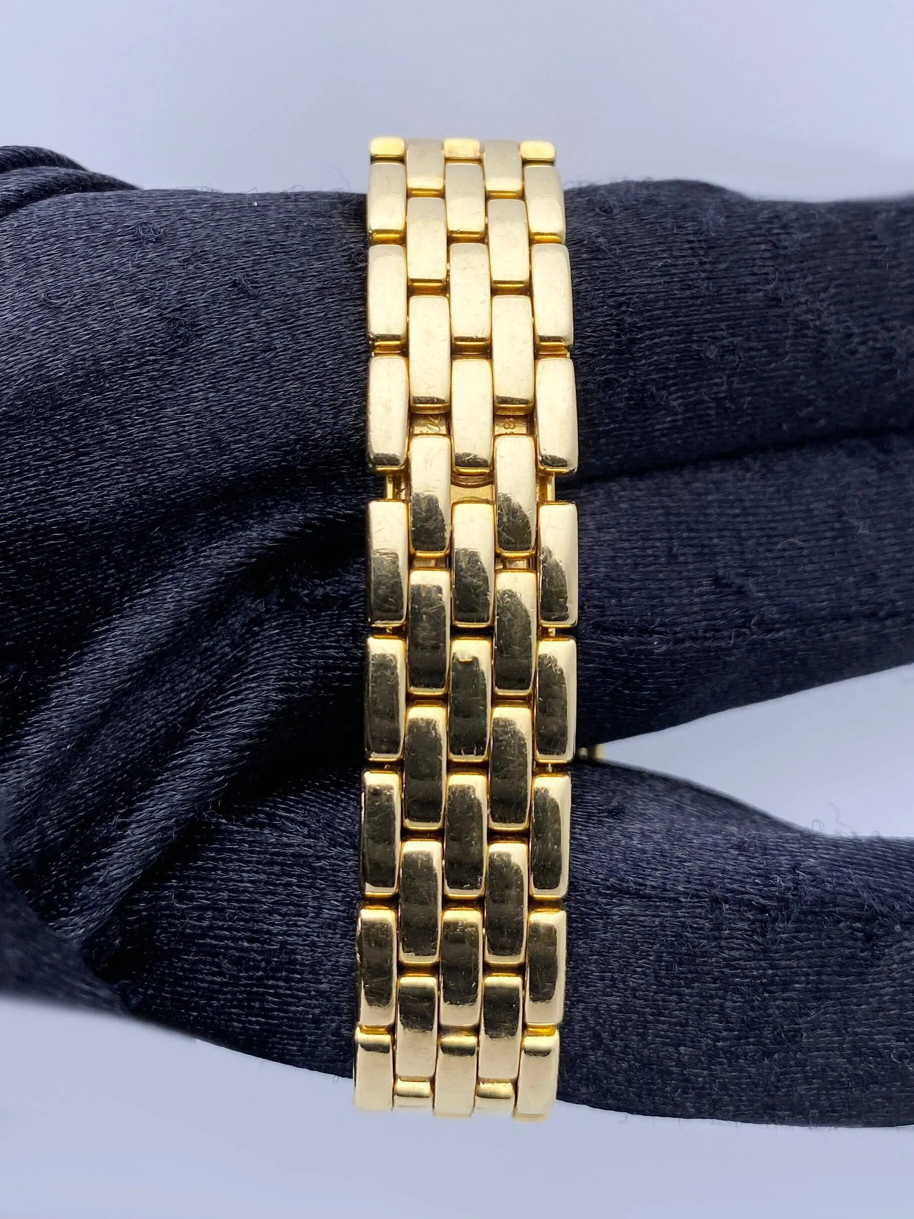 Cartier Panthere WF3072B9 Diamond 18K Yellow Gold Ladies Watch