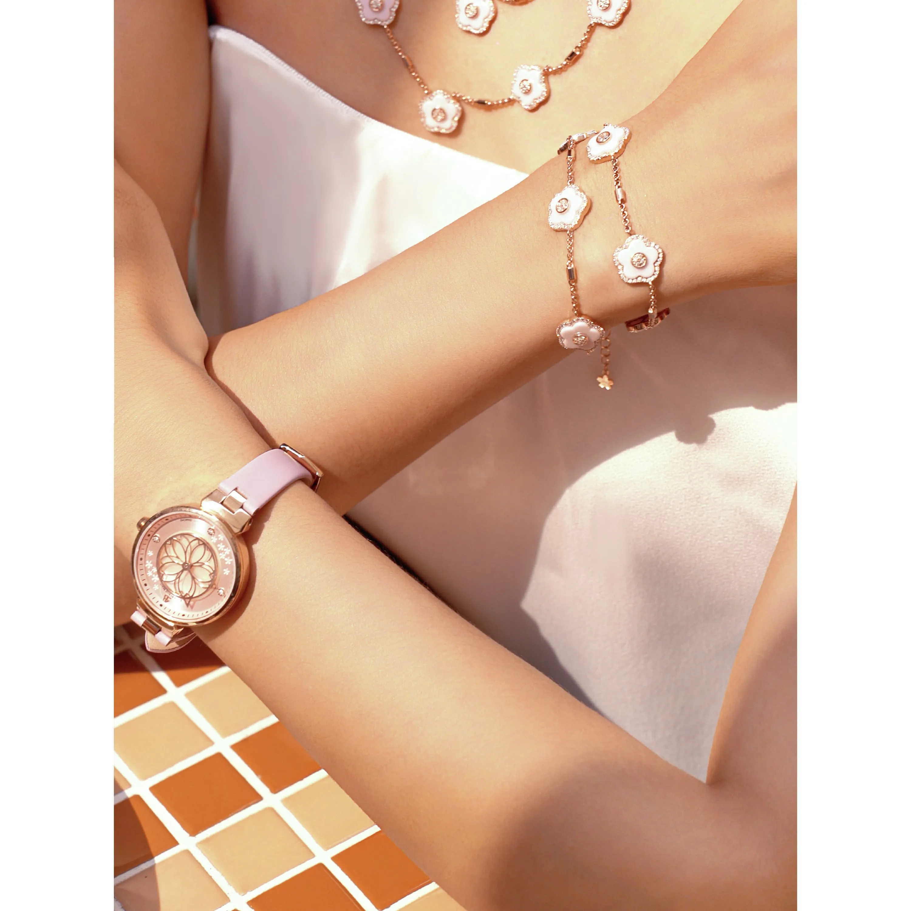 Cherry Blossom Bracelet Watch (32MM)
