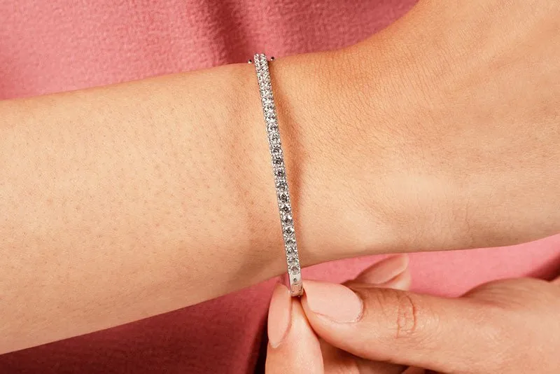 Classic Diamond Bangle with 0.98 ct.(finished) 1.8mm