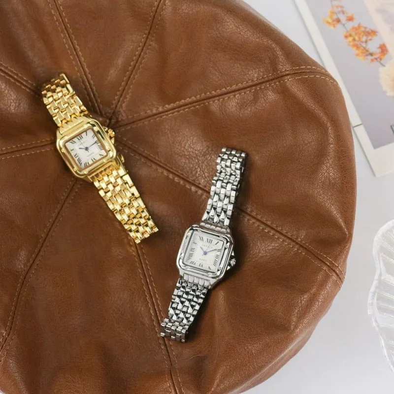 Classic luxury: luxury fashion ladies' watch square brand ladies' quartz watch silver steel bracelet