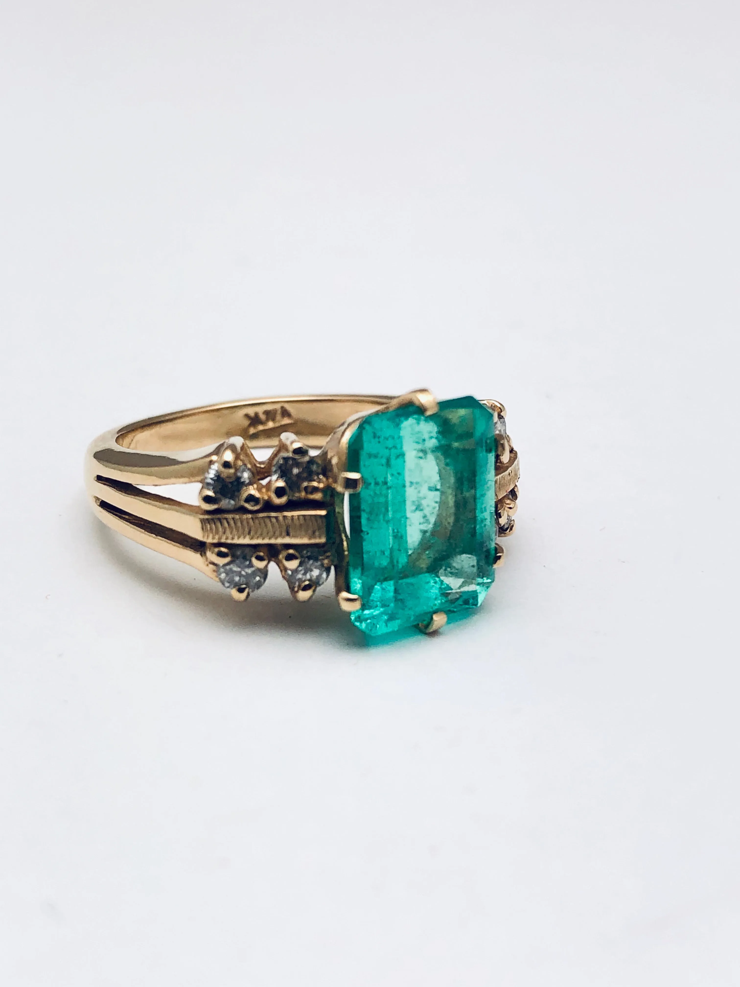 Columbian Emerald Diamond Ring 14K