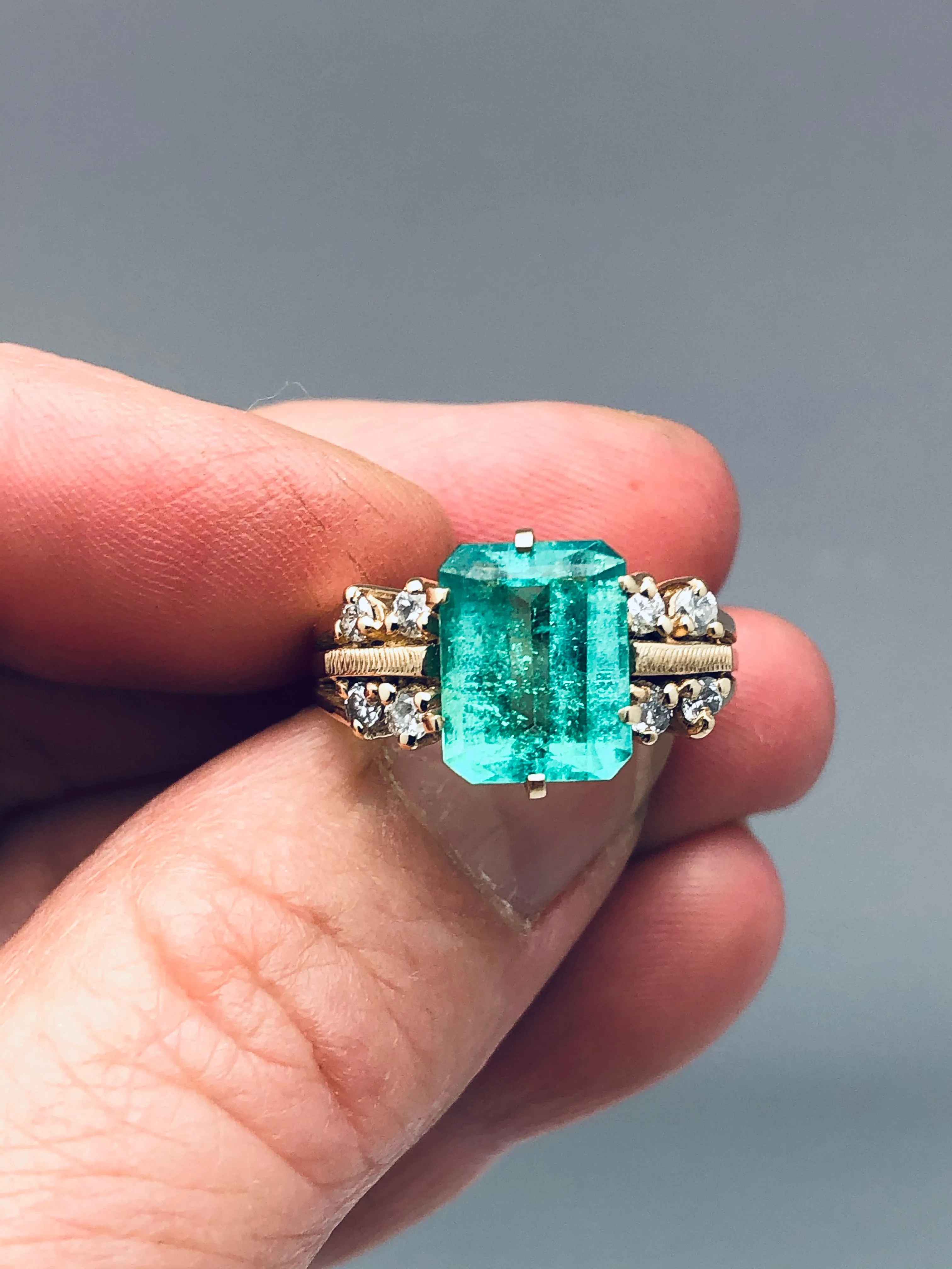 Columbian Emerald Diamond Ring 14K