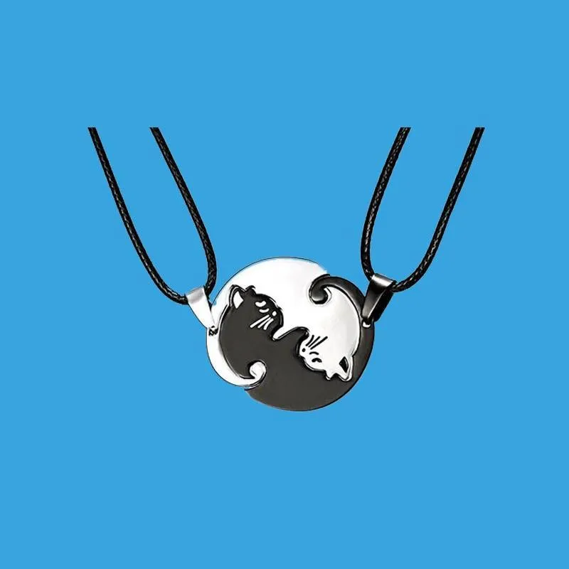 Cool Couple Heart Necklace Elegant Cute Cartoon Cat Pendant Necklace Luxury Simple Personality Color Black Animal Necklace Jewelry Gift For Girl And Boys