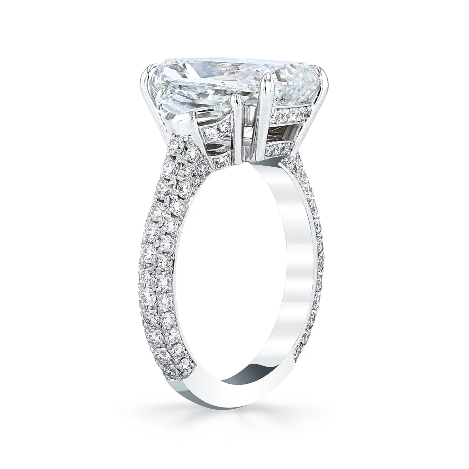 Cushion Cut Diamond Engagement Ring