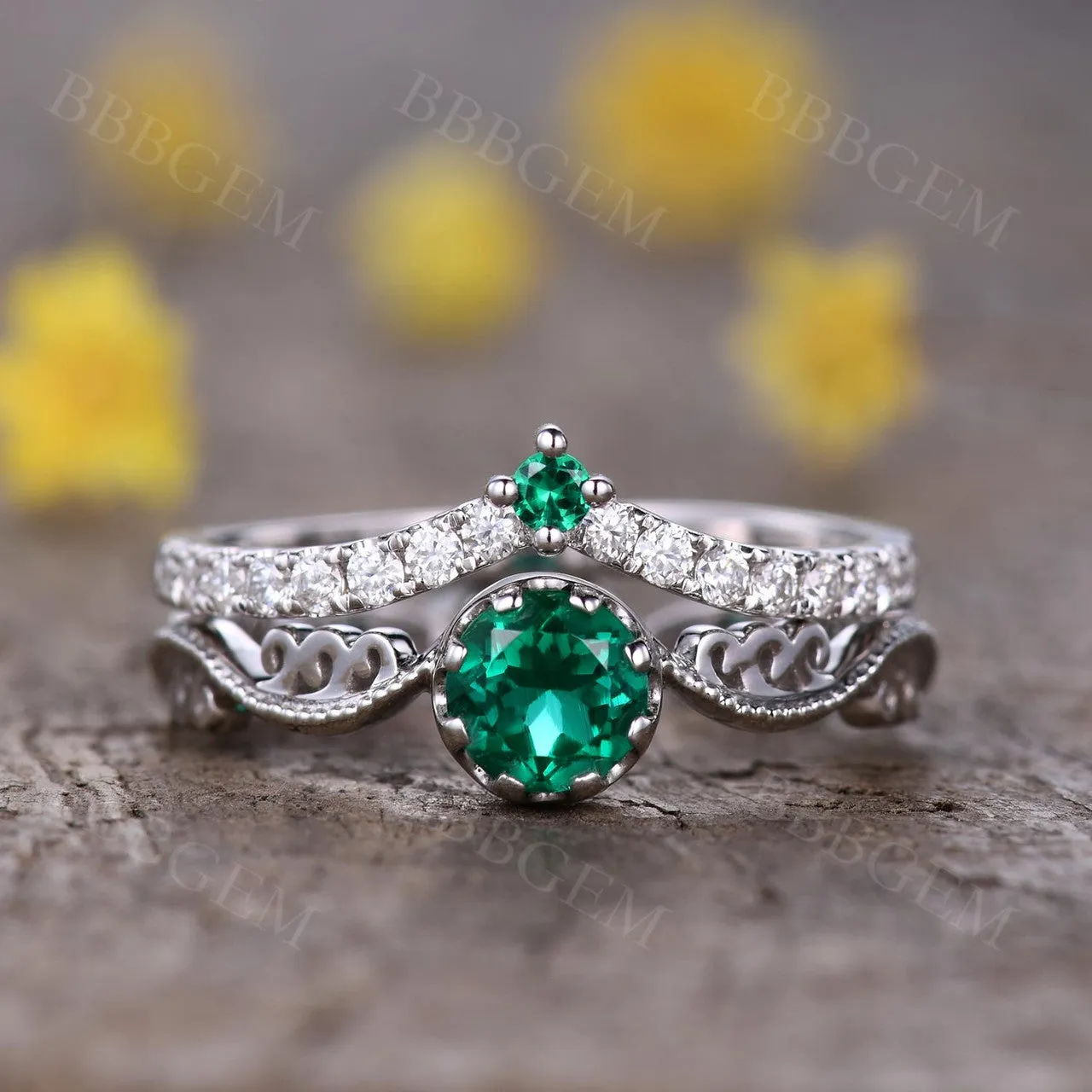 Dainty 5mm Round Cut Emerald Engagement Ring Curved Moissanite/CZ Emerald Matching Band In White Gold
