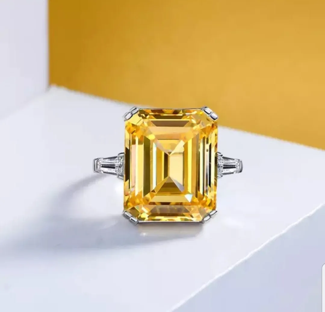 Emerald Cubic Zirconia Engagement Ring. 800R1337