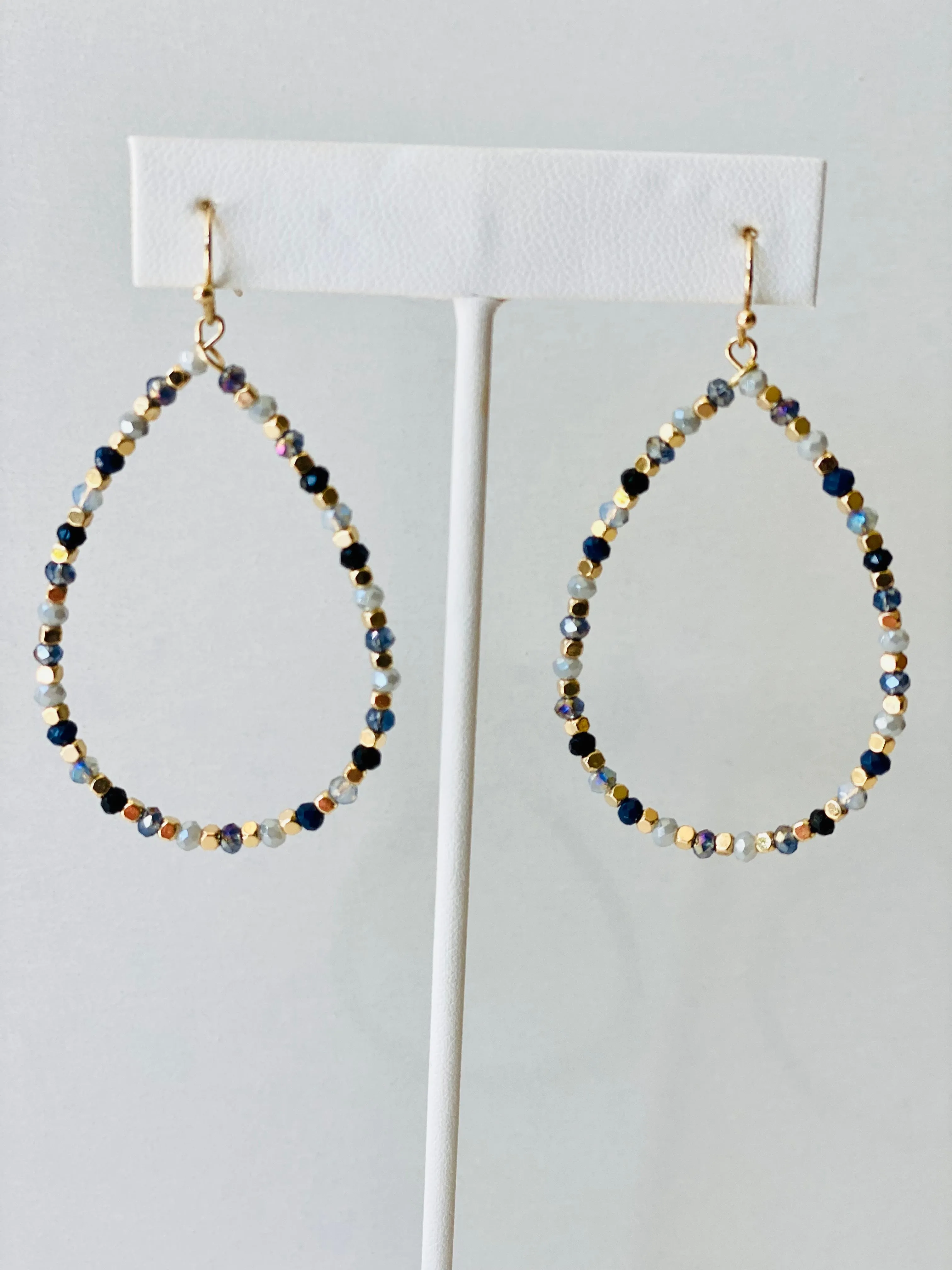 ER152 TEARDROP GLASS EARRINGS