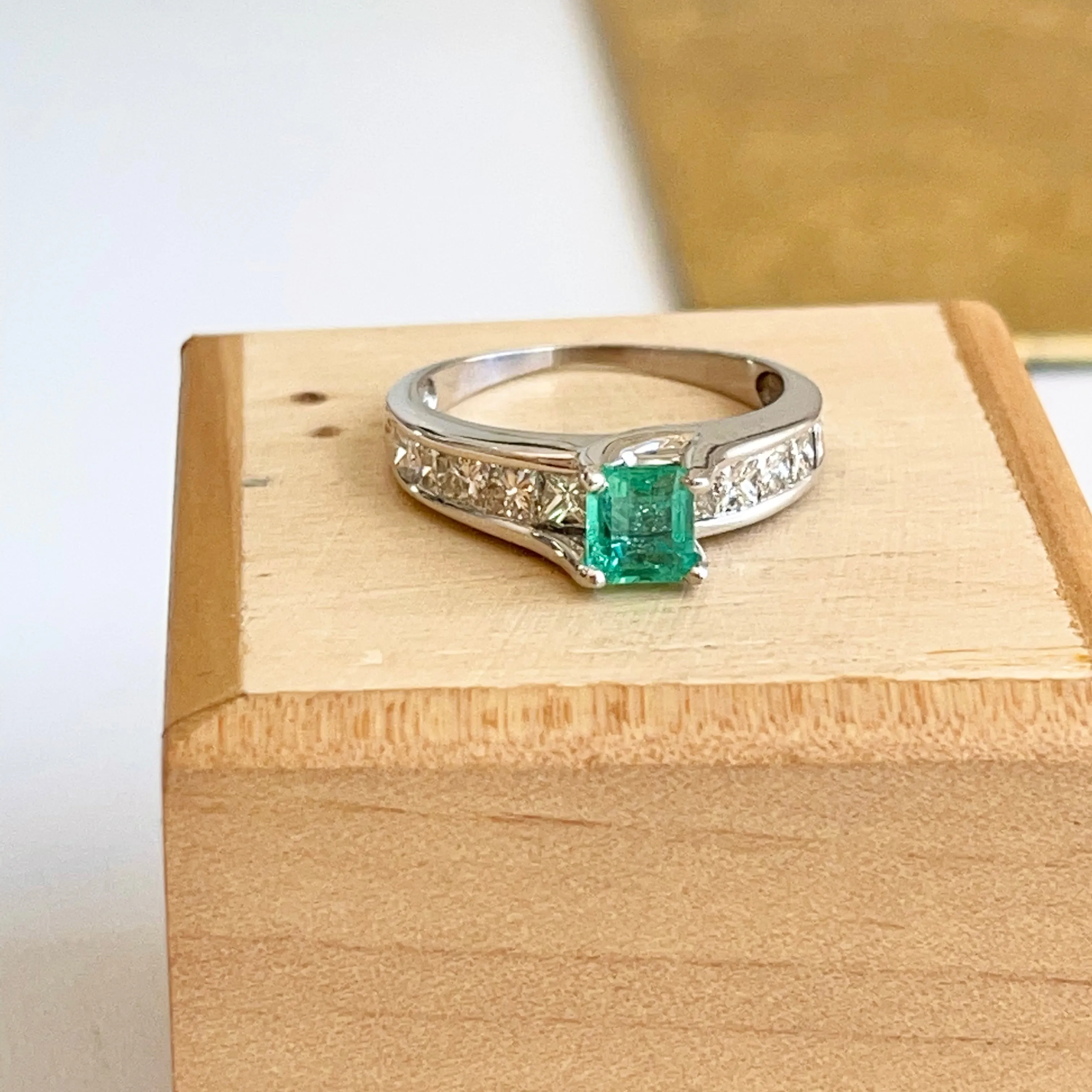 Estate 14KT White Gold .62 CT Princess-Cut Emerald   Diamond Ring