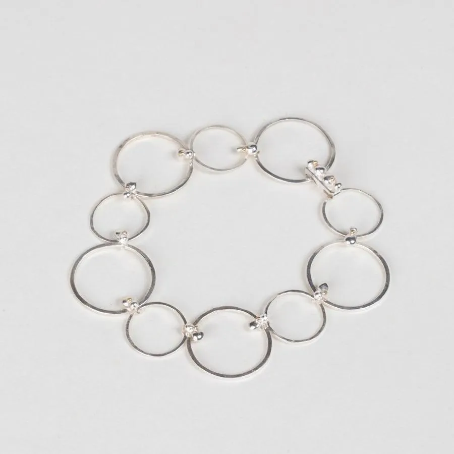 Form Link Bracelet