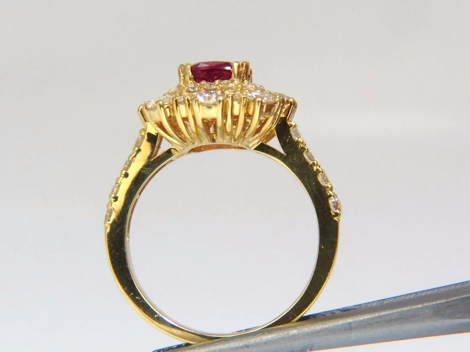 GIA Certified 3.24ct red origin ruby diamonds ring 18kt cocktail petite