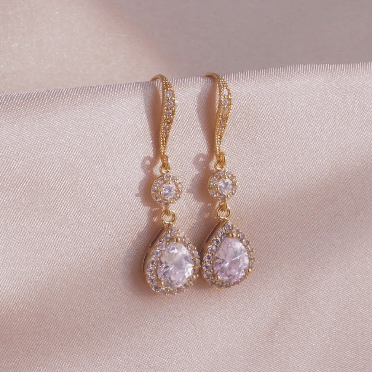Gold Dangle Teardrop Crystal Necklace