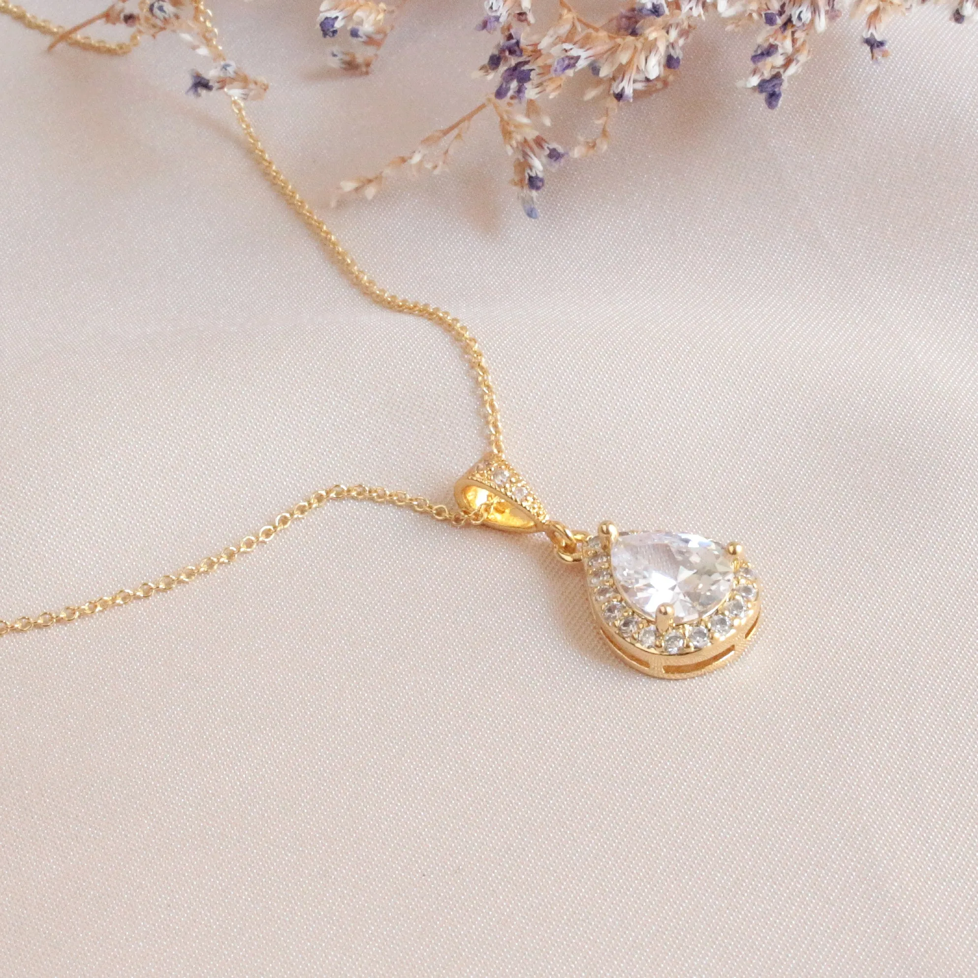 Gold Dangle Teardrop Crystal Necklace