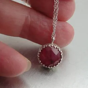 Hadar Designers Charming 925 Sterling Silver Filigree Red Ruby Pendant (I n519s