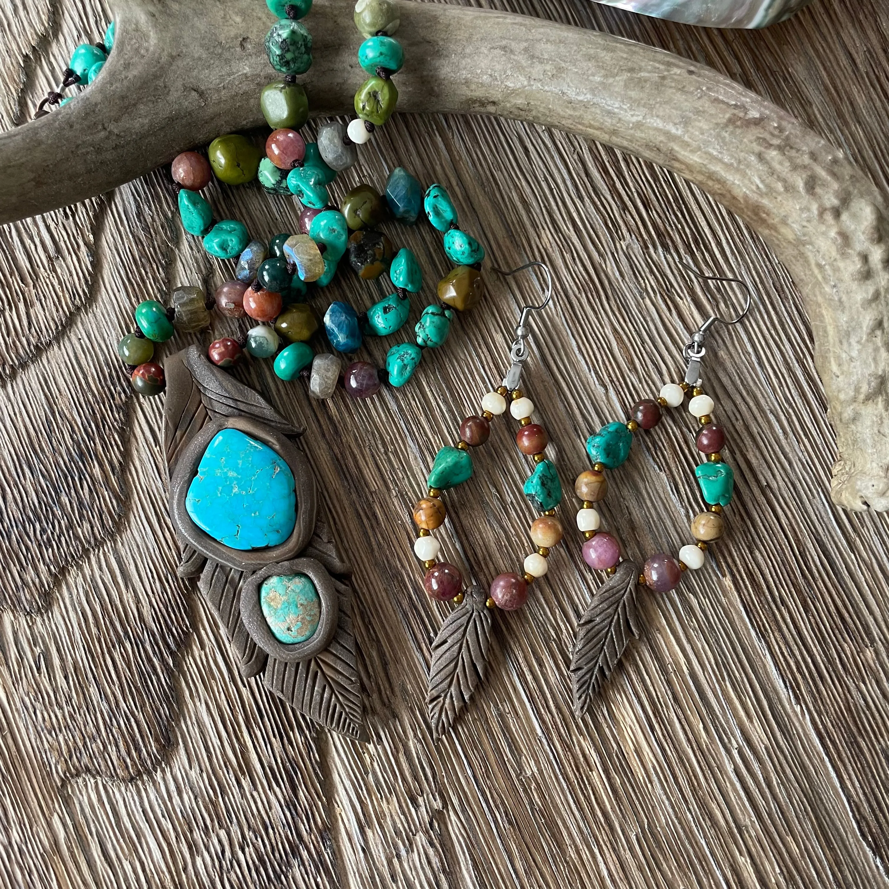I am Wild & Free! Necklace and earring set~