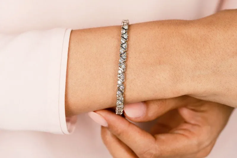 Leaning Fence Diamond Bracelet with 4.00 ct.(finished) 2.75mm