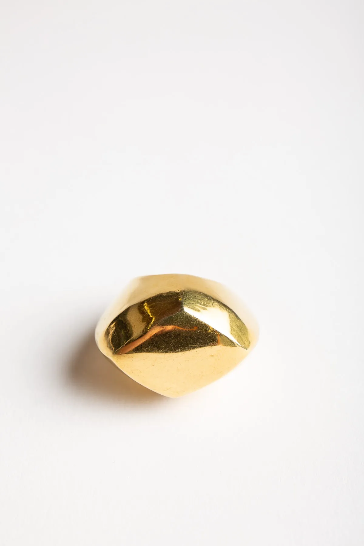 MAXFIELD PRIVATE COLLECTION | 1970'S MODERNIST 18K RING