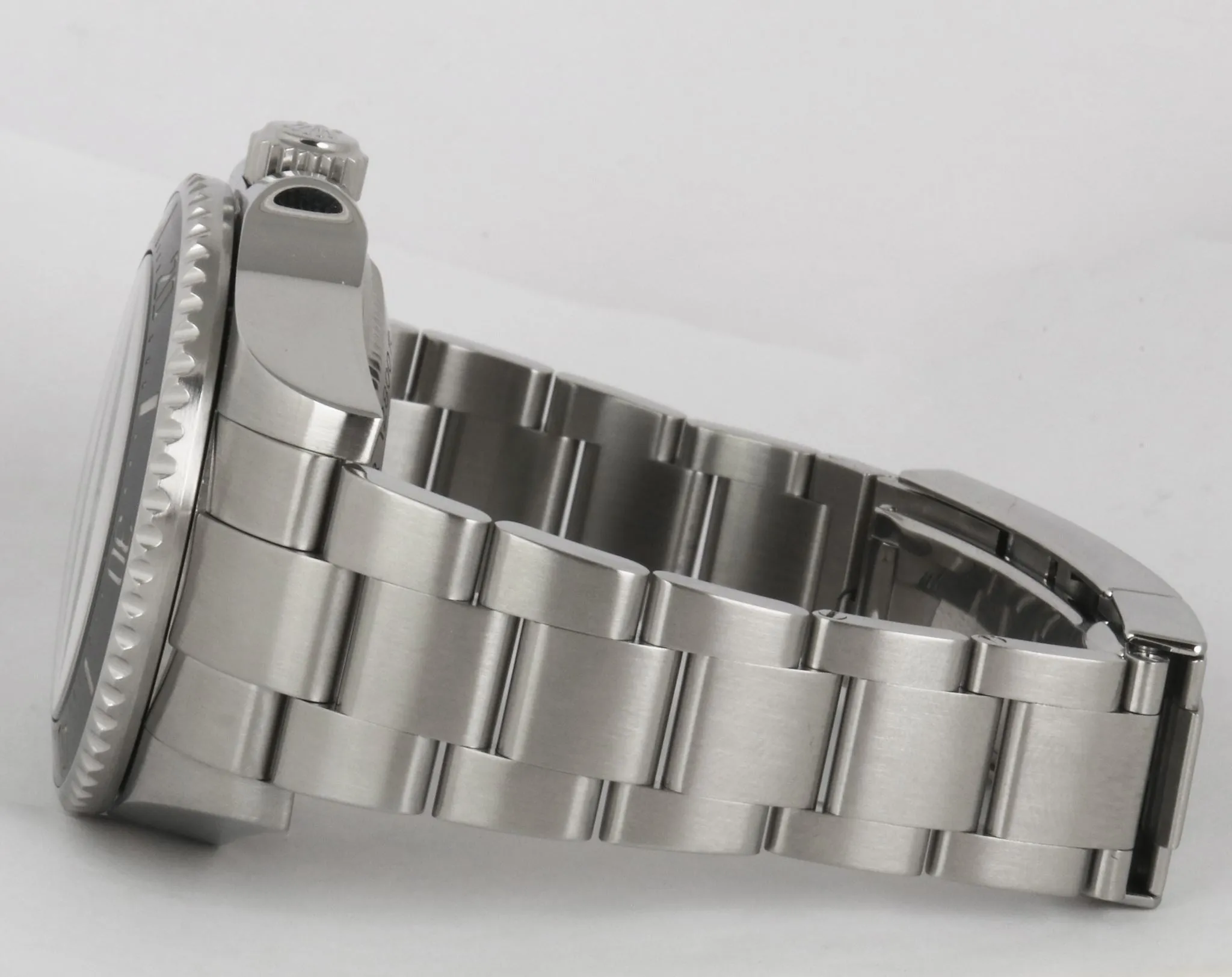 MINT 2010 Rolex Sea-Dweller Deepsea 116660 Stainless Steel 44mm Black Ceramic