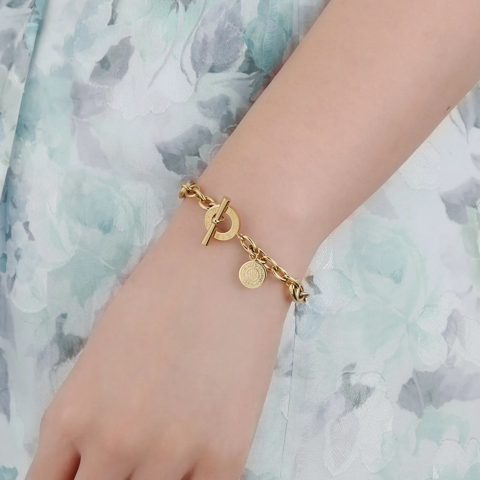 OT Toggle Clasp Stainless Steel Curb Link  Bracelet