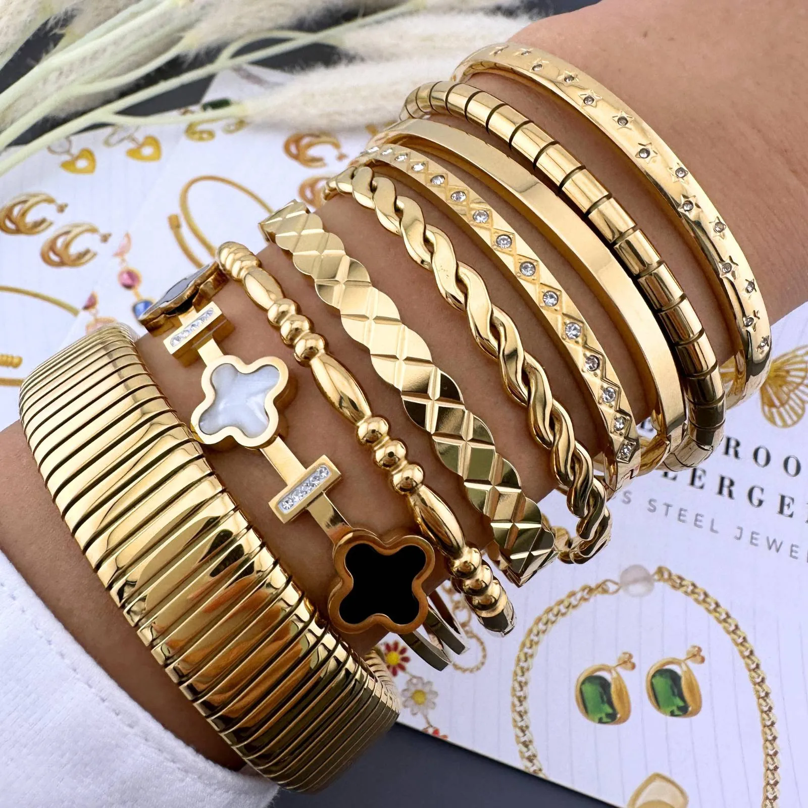 Oval Cable Link Bangle – 18K Gold