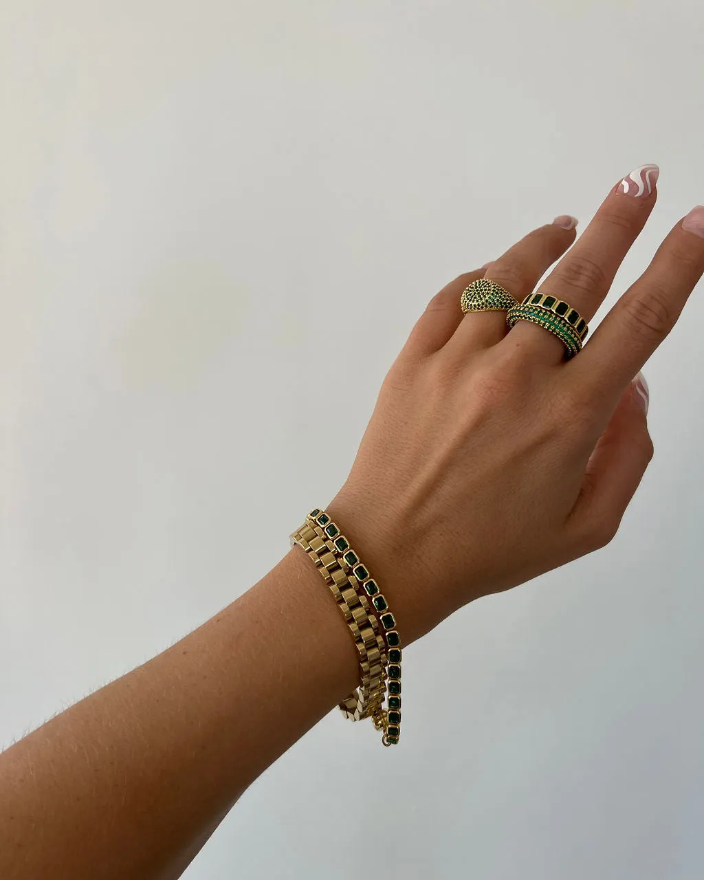 Pave Amalfi Ring- Emerald Green- Gold