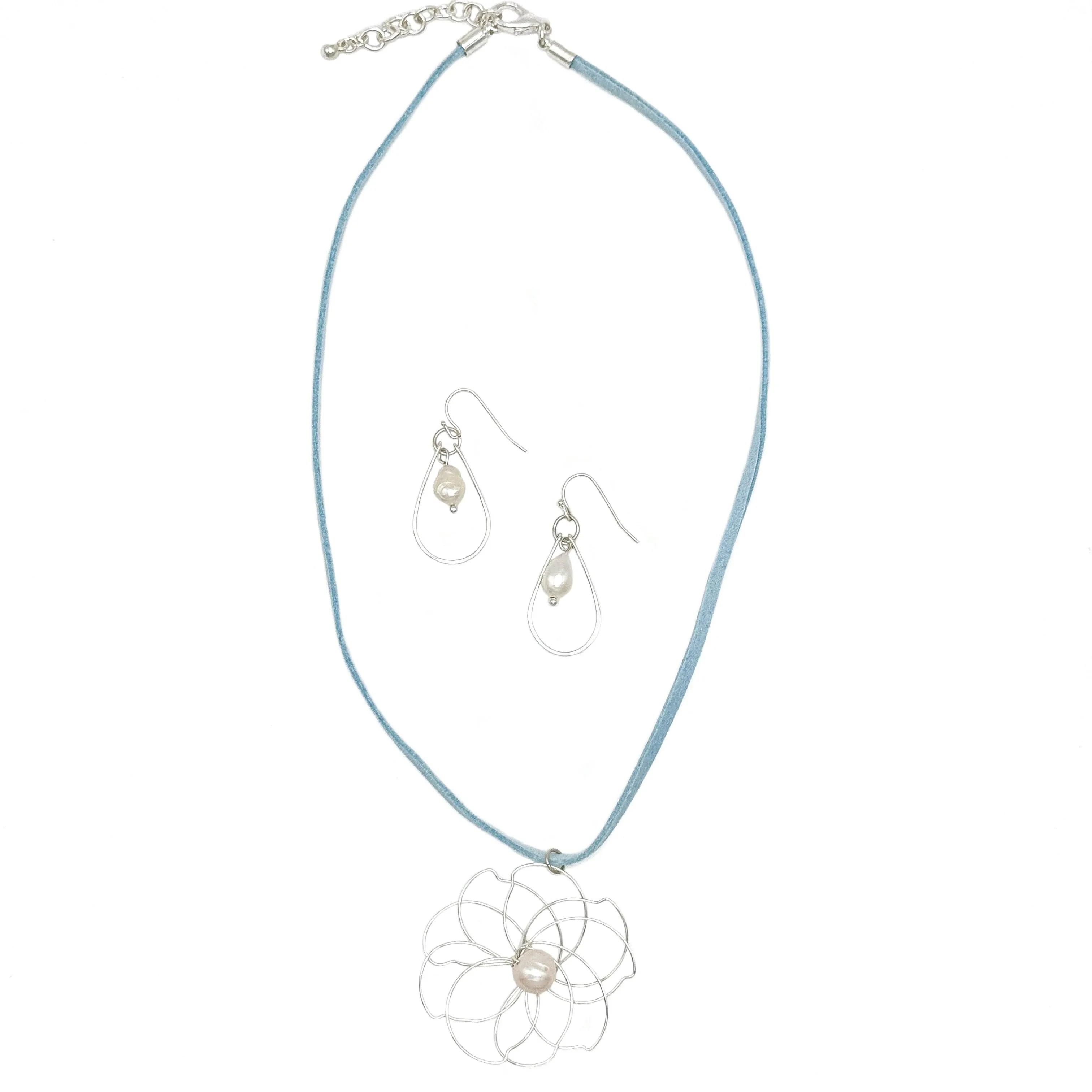 Petals earrings