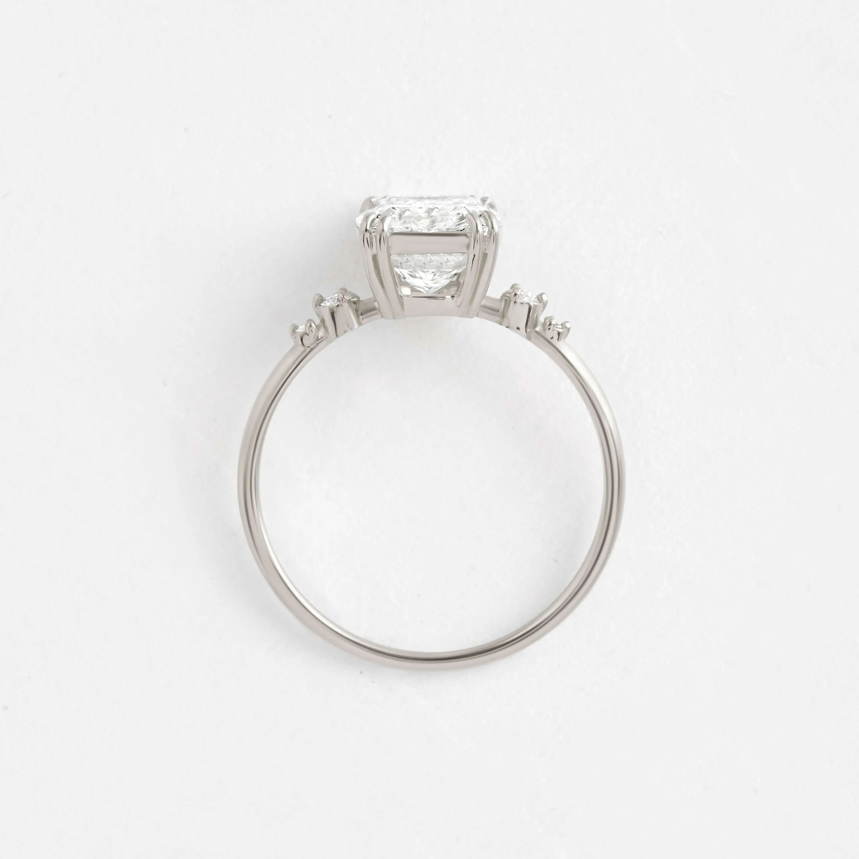 Pictorial Ring, Cushion Cut