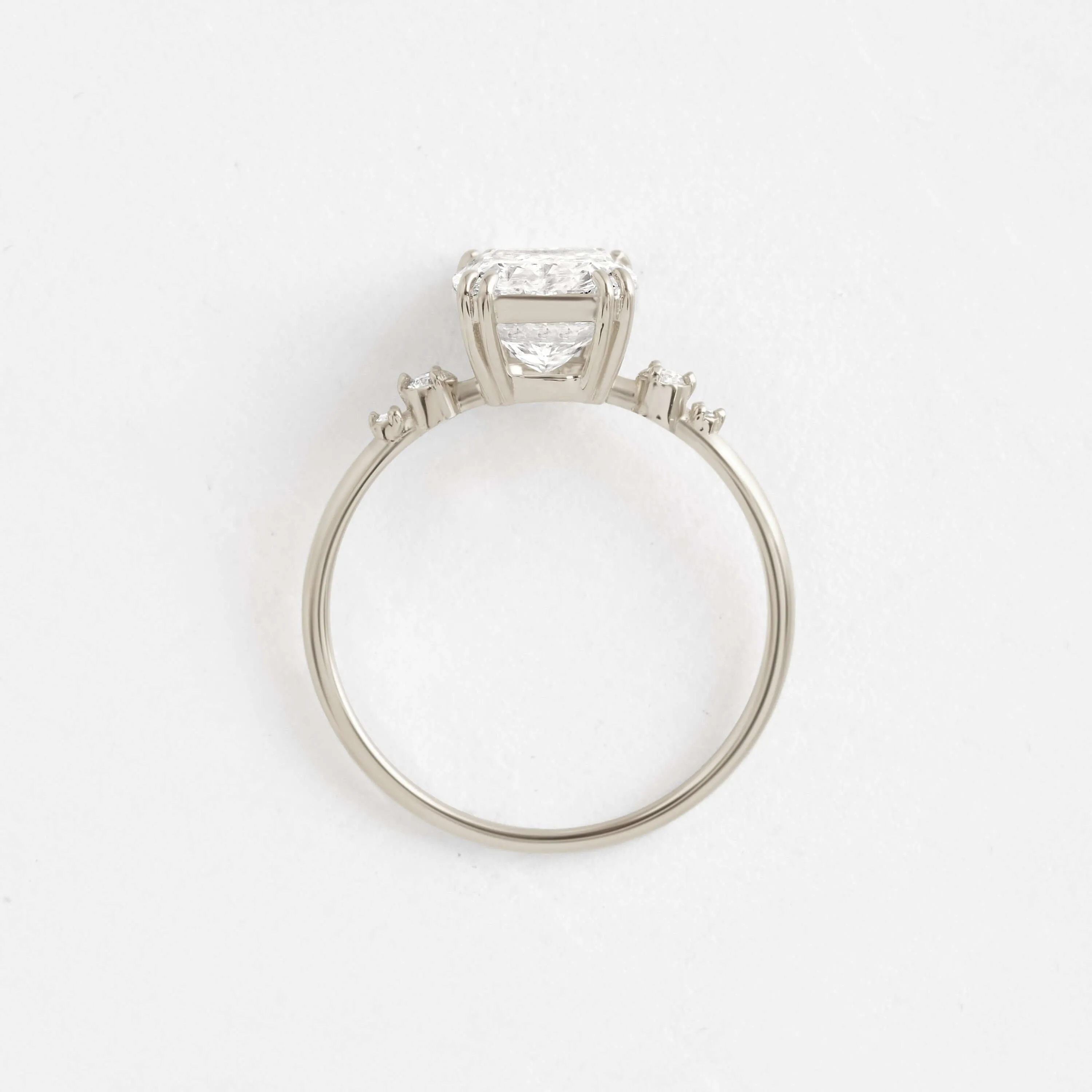 Pictorial Ring, Cushion Cut