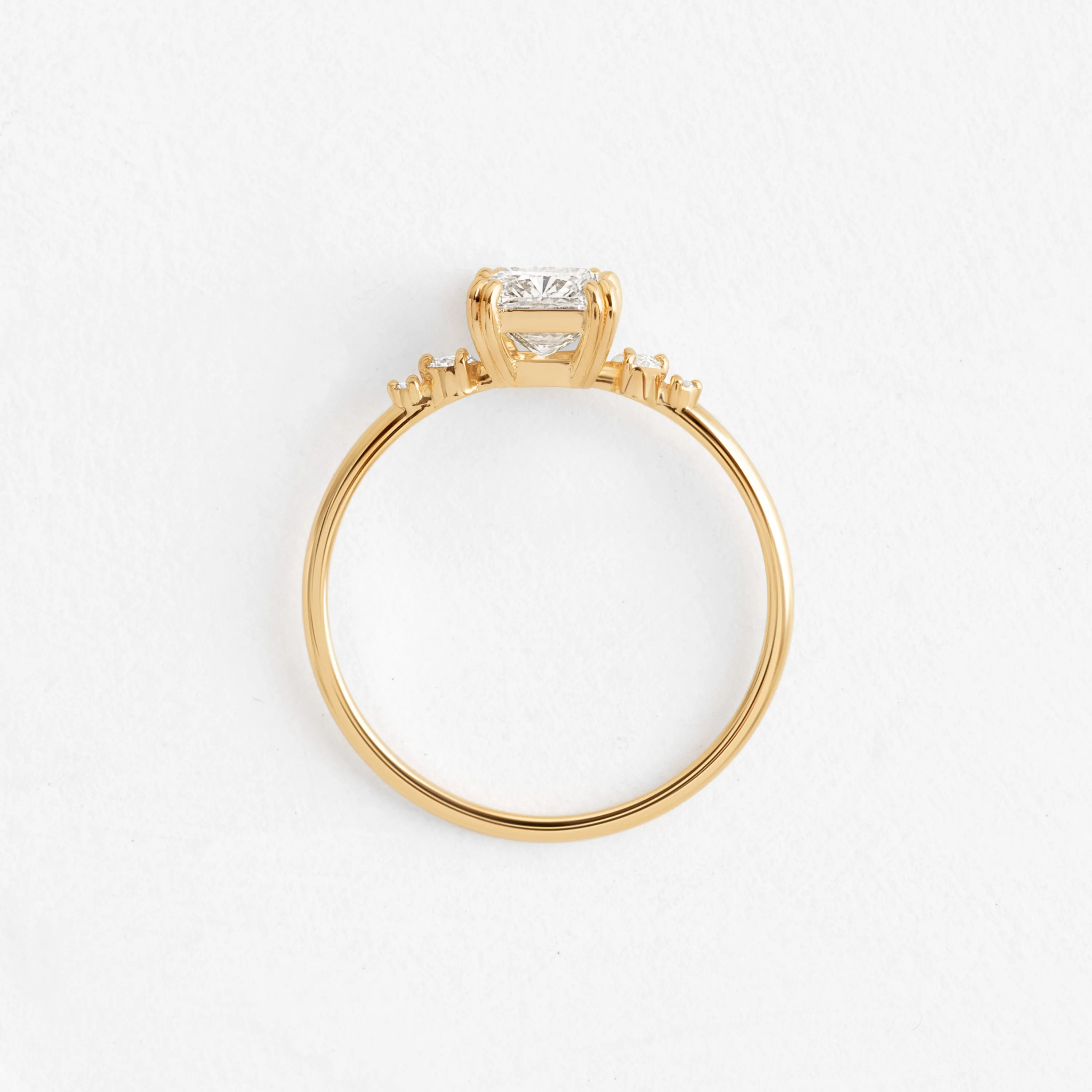 Pictorial Ring, Cushion Cut