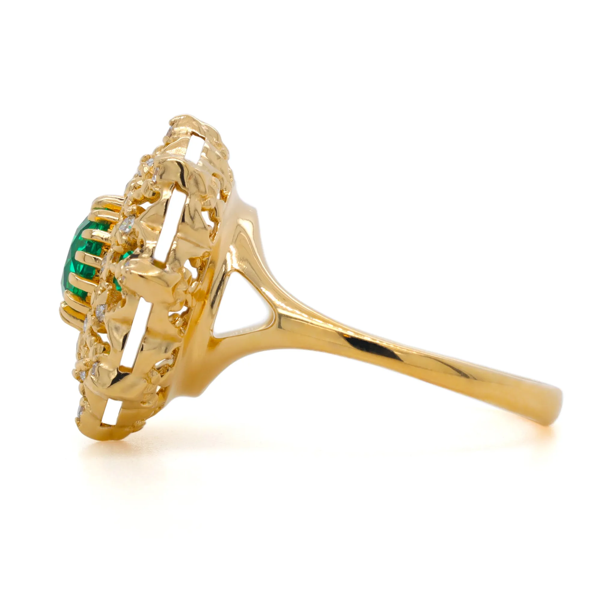 "Diamond Lace" Ring with Emerald in 18K Yellow Gold