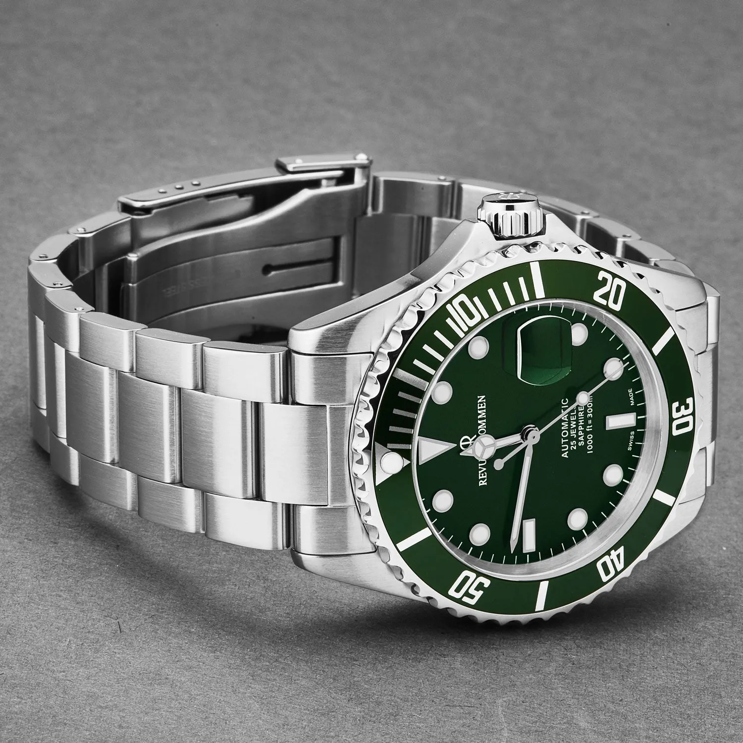 Revue Thommen Men's 17571.2129 'Diver' Green Dial Stainless Steel Swiss Automatic Watch