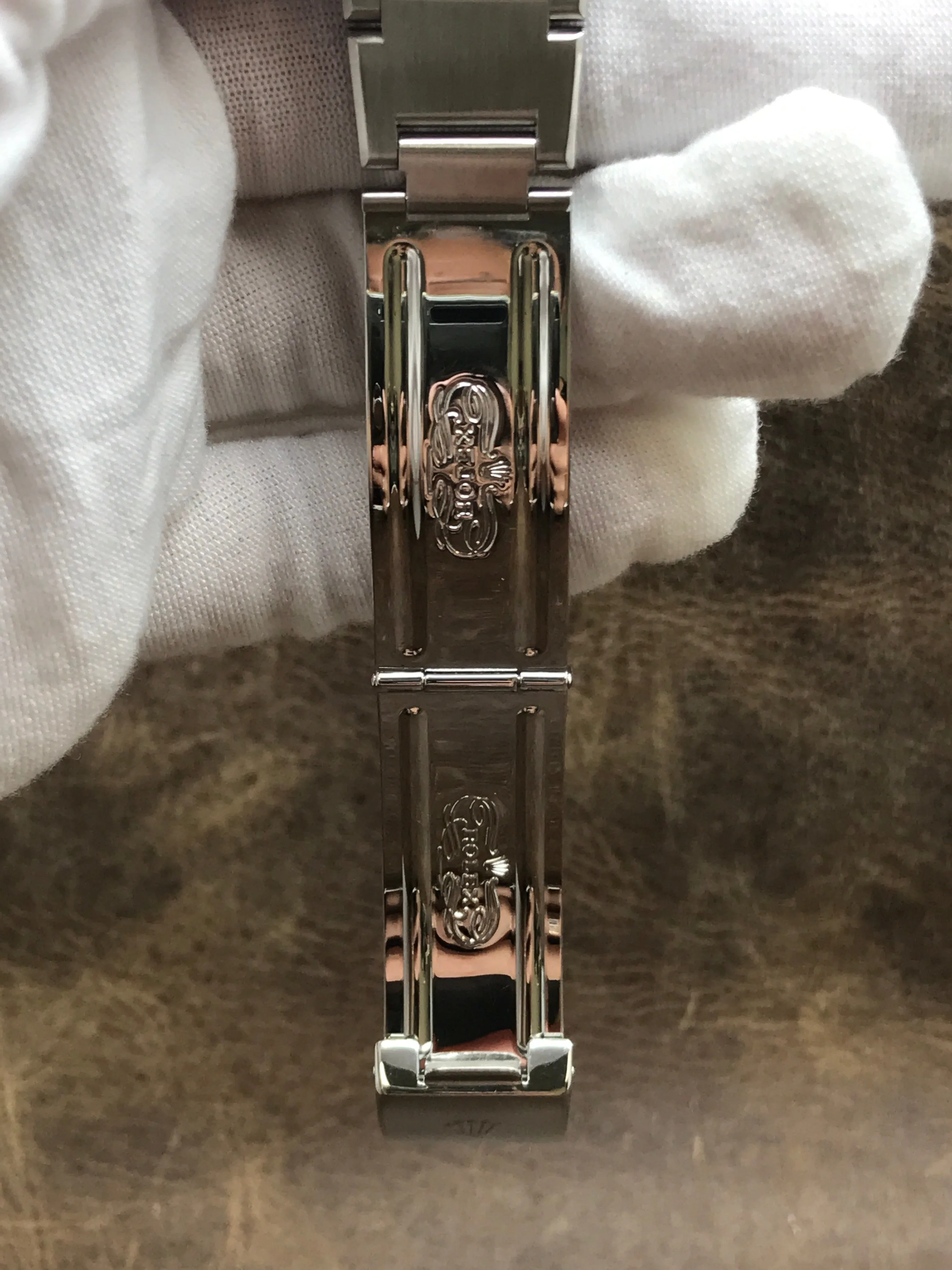 Rolex Datejust Oysterquartz 17000 Silver Dial Quartz Watch