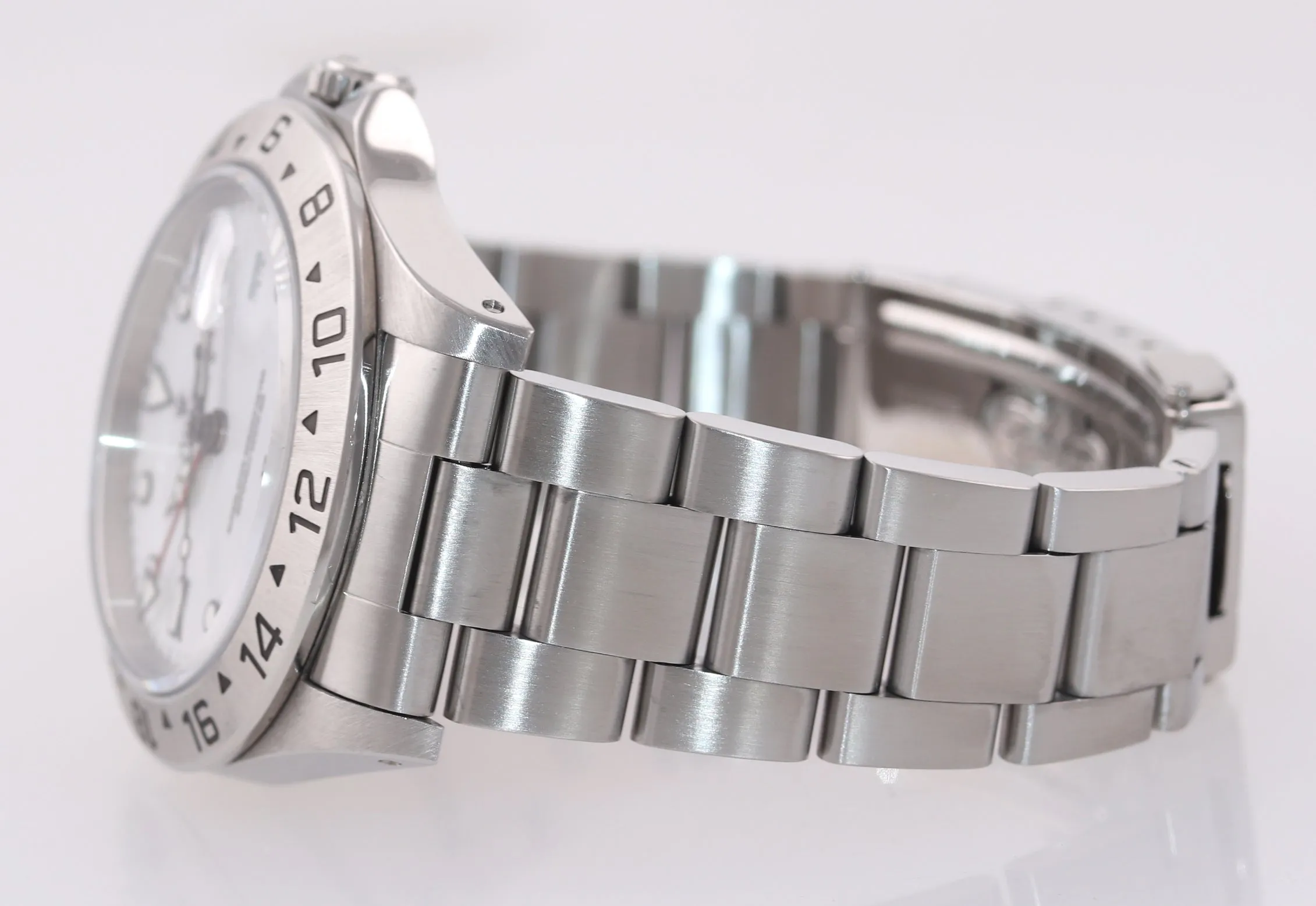 Rolex Explorer II 16570 Steel White Dial Polar GMT Date TRITIUM 40mm Watch Box