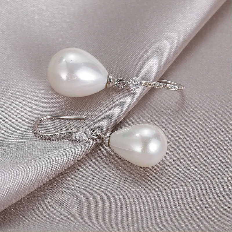 Rosy Lane Beautiful Teardrop Pearl Zircon Earrings