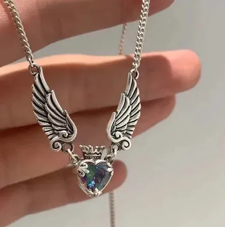 Skull Black Heart Pendants Necklaces