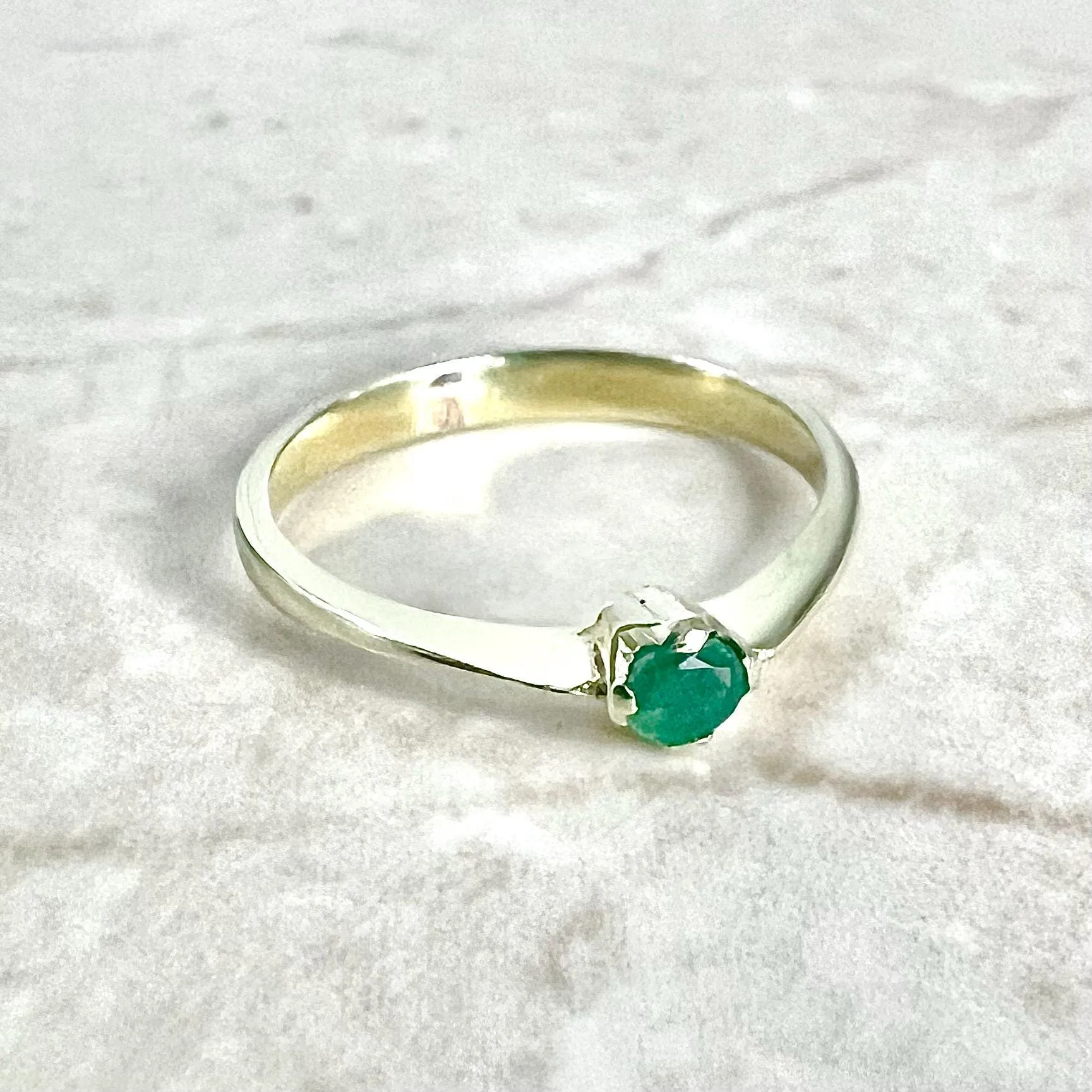 Small Vintage 18 Karat Yellow Gold Natural Emerald Solitaire Ring