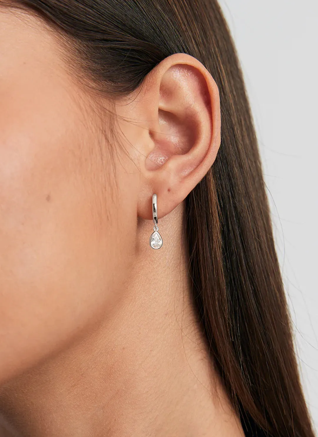 Solitaire Teardrop Drops