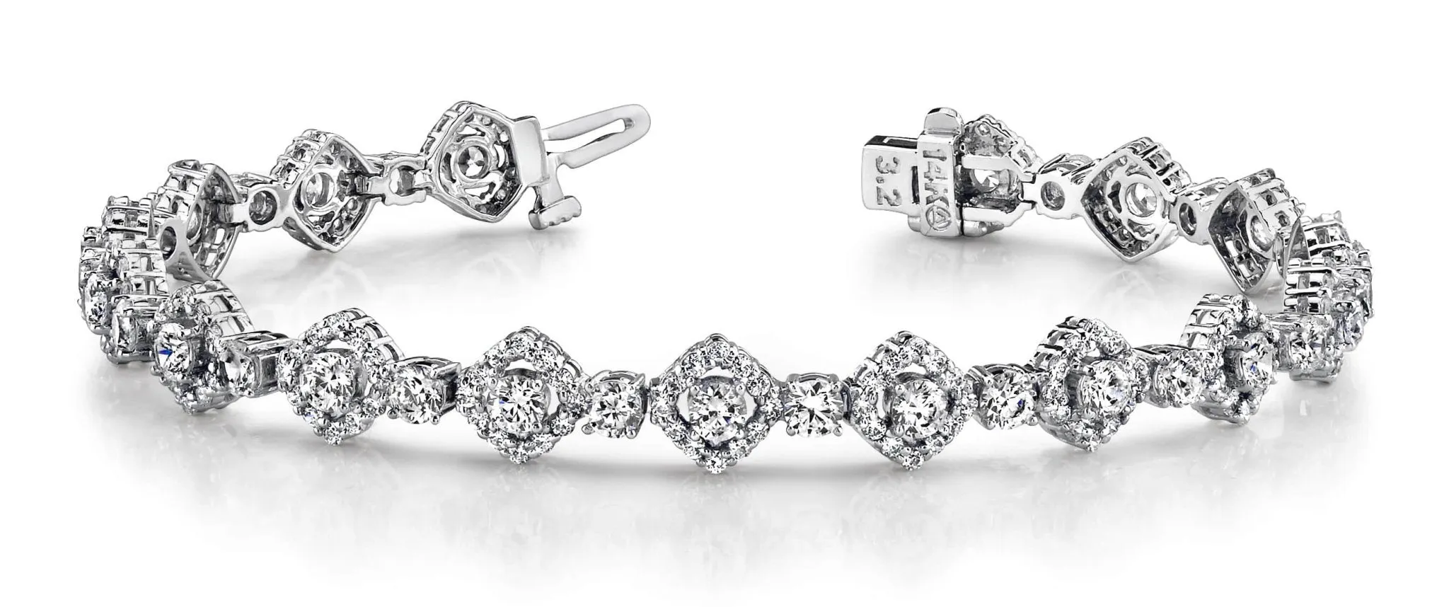 Square Link Lab-Grown Diamond Bracelet with 6.53 ct.(finished) 1.3mm, 3.2mm