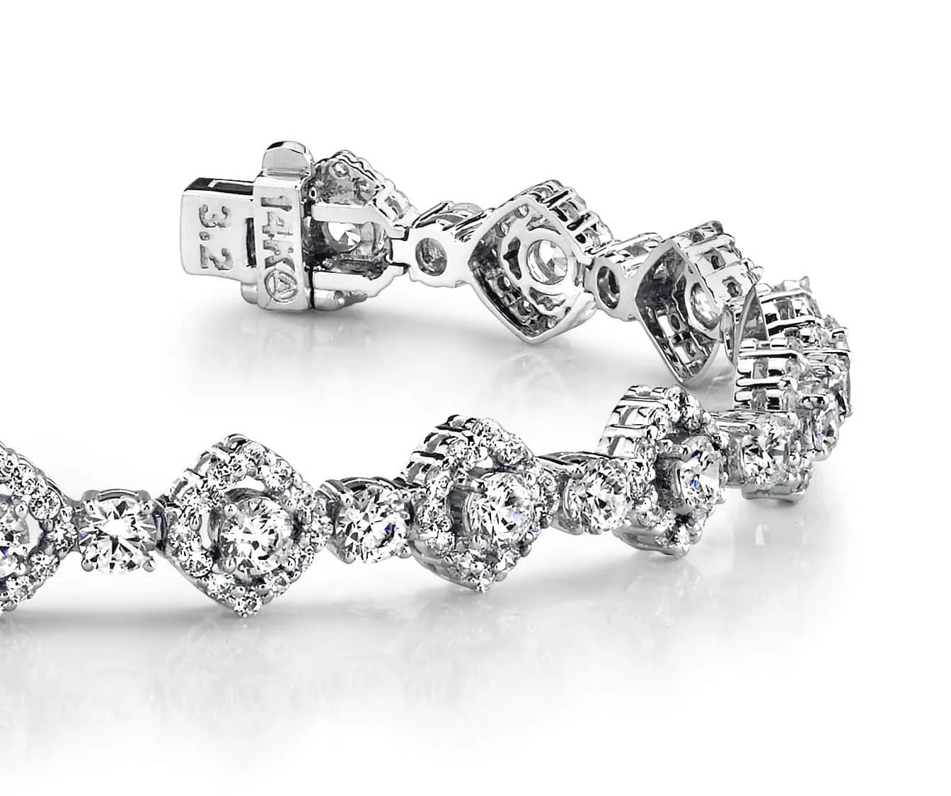 Square Link Lab-Grown Diamond Bracelet with 6.53 ct.(finished) 1.3mm, 3.2mm