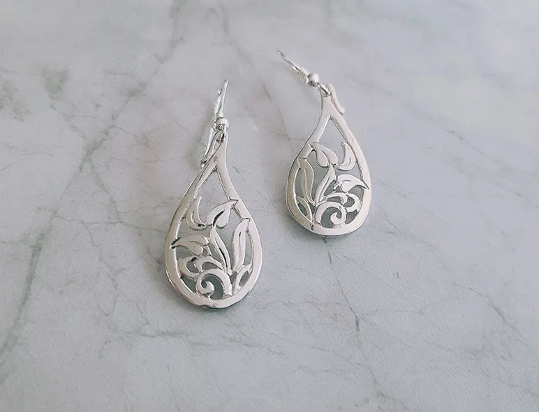 Sterling Leaves Teardrop